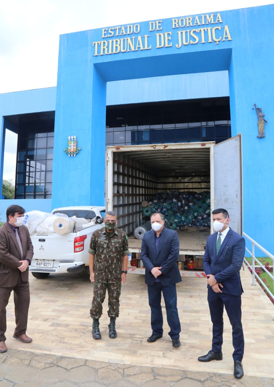 TJRR doa materiais e equipamentos para hospital de campanha da Operação Acolhida
